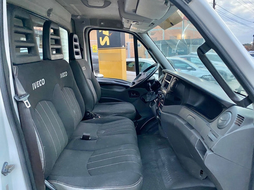 Imagem 7 de 10 de Iveco Daily 70c17 Hdcs