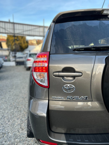 Toyota RAV4 2.4 4x4 At