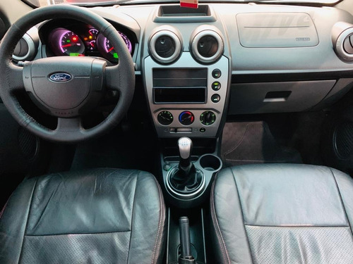 Imagem 14 de 15 de Ford Fiesta 1.0 Rocam Se 8v Flex 4p Manual