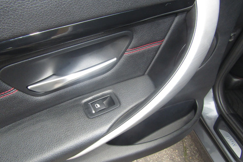 BMW Serie 3 2.0 330i F30 Lci Sportline
