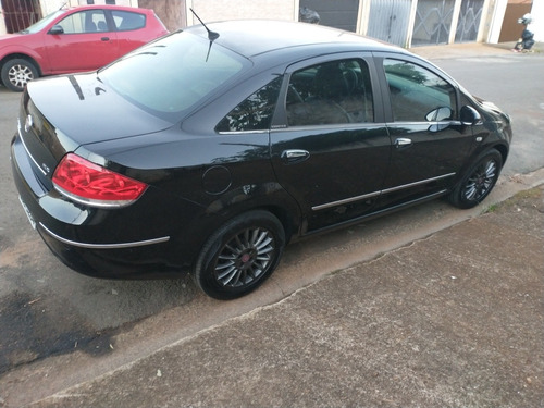 Fiat Linea 2010 1.9 16v Hlx Flex Dualogic 4p