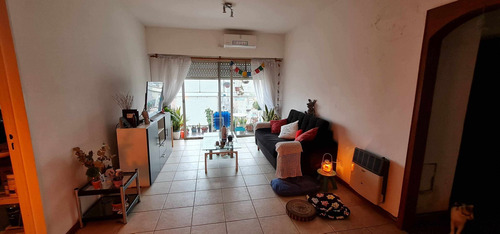Imagen 2 de 13 de Venta Departamento 4 Amb Al Frente -quilmes Centro