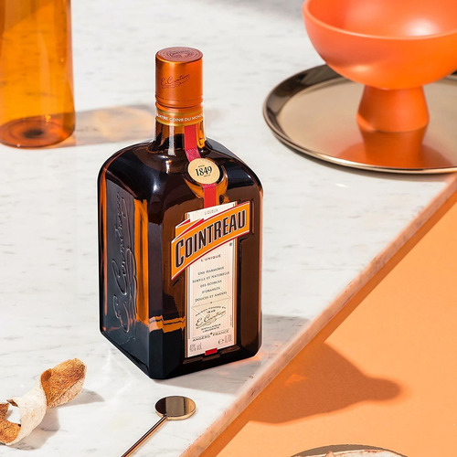 Imagem 2 de 4 de Licor Cointreau 700 Ml
