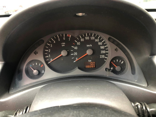 Chevrolet Corsa Sedan 2004