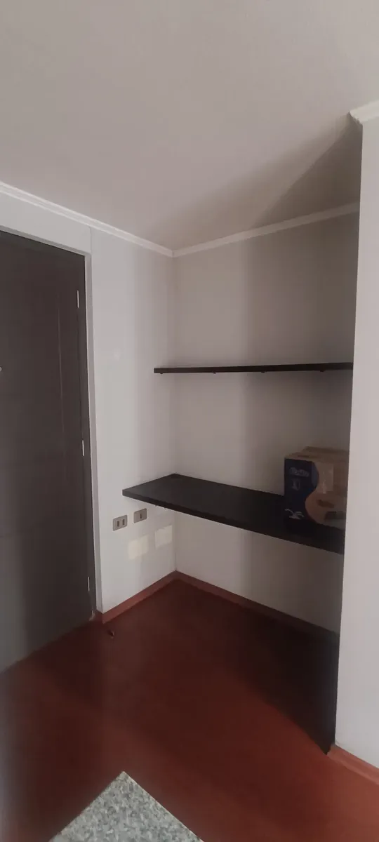 Imagen 2 de 14 de Arriendo 2 Dormitorios Estilo Mariposa Estacionamiento Bodeg