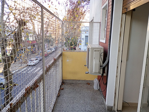 Depto. 3 Amb. Fte. C/balcon Santo Tome Al 3200