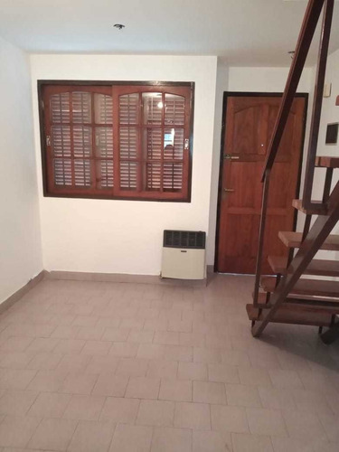 Imagen 9 de 14 de Impecable !!! Duplex 3 Amb. - Excelnte Ubicacion