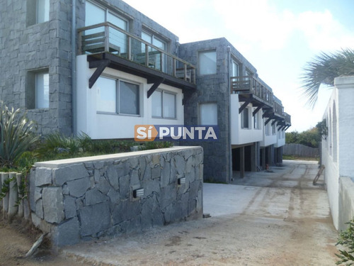 Imagen 22 de 25 de Apartamento En Alquiler La Barra