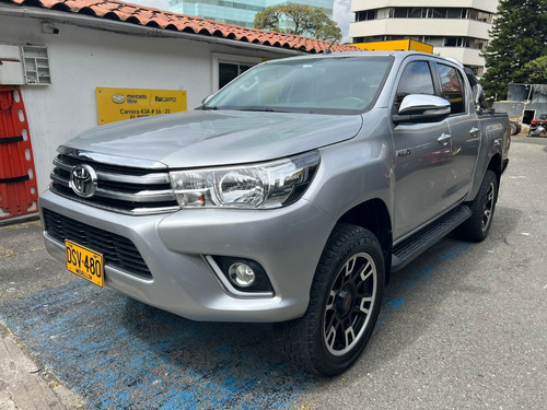 Toyota Hilux 2.8 Srv