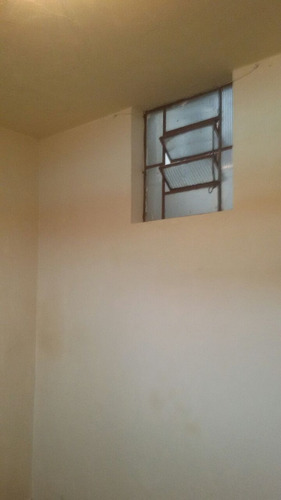 Imagem 1 de 12 de Aluga-se Casa Jd. Ondina