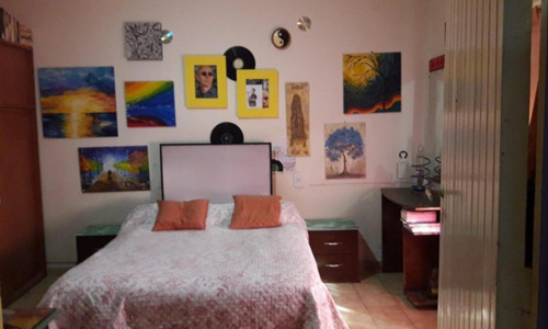 Casa En Venta - 3 Dormitorios 2 Baños - Bahía Blanca