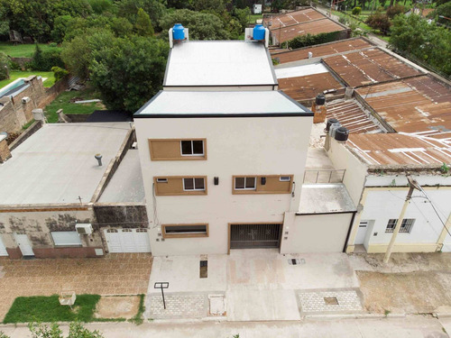 Imagen 5 de 19 de Venta Departamento Planta Alta - Pilar
