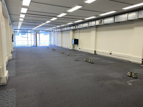 Edificio En Venta Peatonal Sarandí - Ciudad Vieja