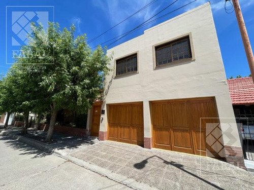 Casa Venta Allen, 4 Dormitorios, 3 Baños, Cochera, Jardín Con Parrilla Y Estudio Independiente