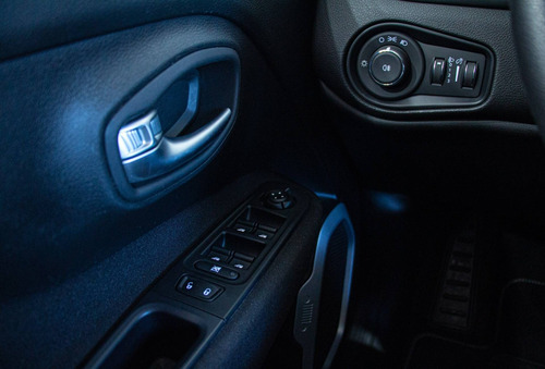 Imagem 11 de 15 de Jeep Renegade 1.8 16v Flex Sport 4p Automático