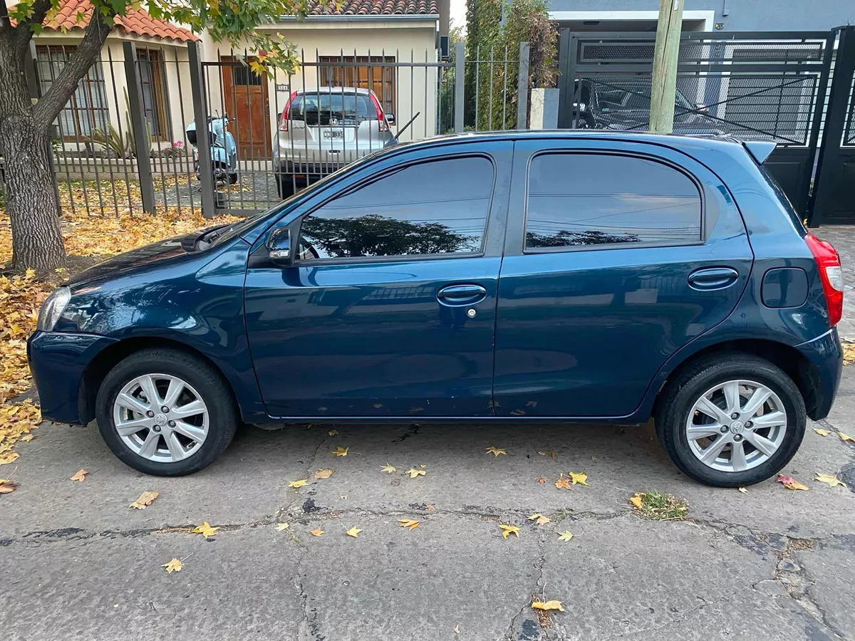 Toyota Etios 1.5 Xls At