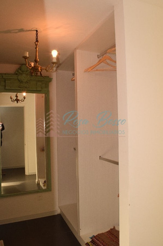 Apartamento En Peninsula, 2 Dormitorios *- Ref: 2221