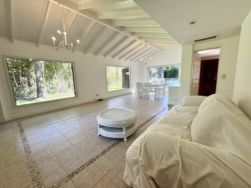Casa En Venta - Highland Park Country Club, Manuel Alberti