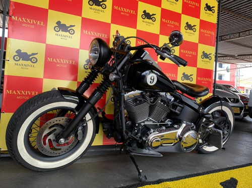 Harley Davidson Deluxe