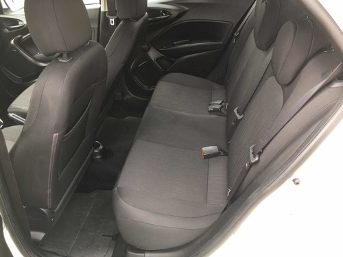 Imagem 8 de 12 de Fiat Argo 2020 1.0 Drive Flex 5p