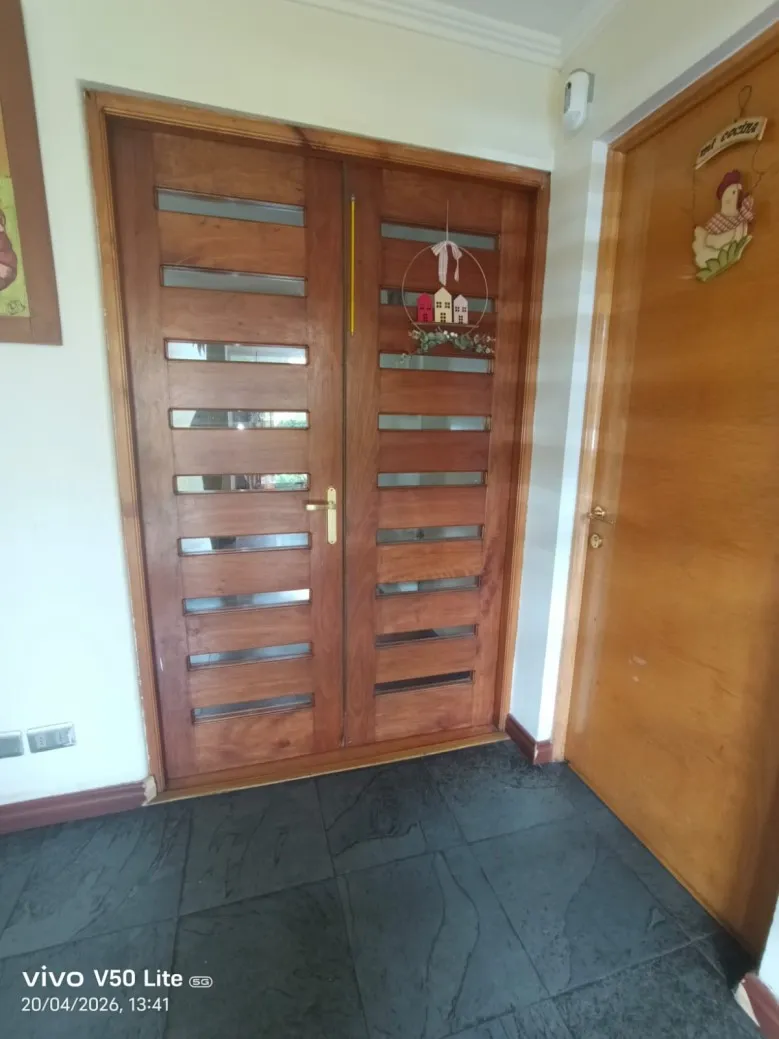Imagen 2 de 13 de Amplia Casa En Chillán: 4d/3b, 480m² De Oportunidad