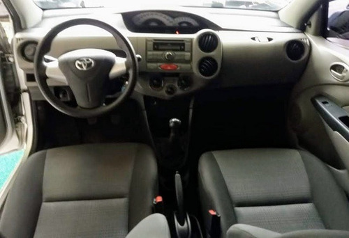 Toyota Etios Xs 1.3 Flex Prata Completo 2013
