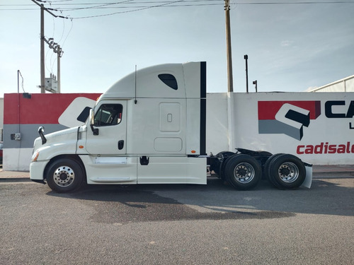 11 Freightliner Cascadia Blanco 2016,camiones,cummins