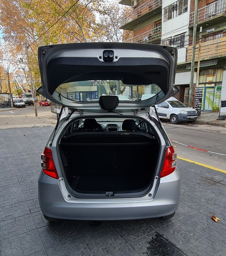 Imagen 7 de 16 de Honda Fit 2010 1.4 Lx-l Mt 100cv
