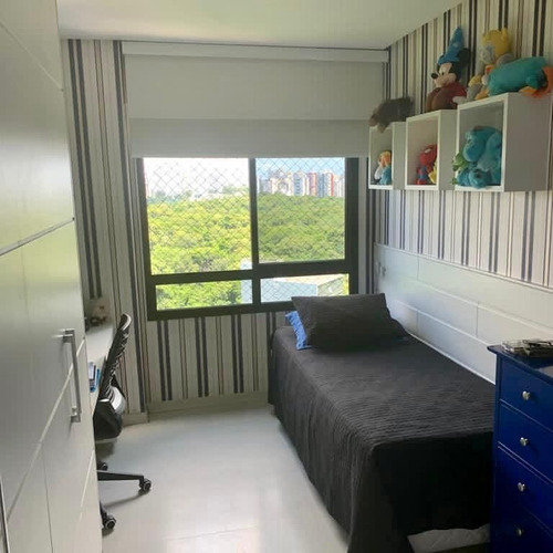 Imagem 4 de 14 de 4 Quartos Sendo 3 Suítes, 2 Varandas, Piscina, 3 Garagens