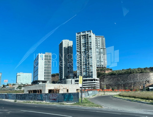 Departamento Amueblado En Renta, Edificio Motto 2 Habitaciones.