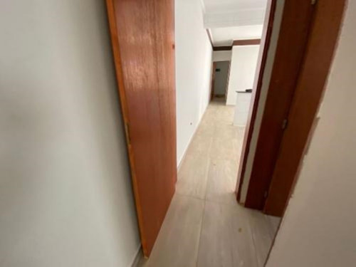 Imagem 15 de 18 de Casa No Bairro Pedreira, Em Mongaguá, Litoral Sul De São Paulo, Localizada Lado Serra, Ficando À 300 Metros Da Rodovia. Imóvel Com 143 M² De Área Total, Sendo 76,68 M² De Área Construída. Possui Pisc