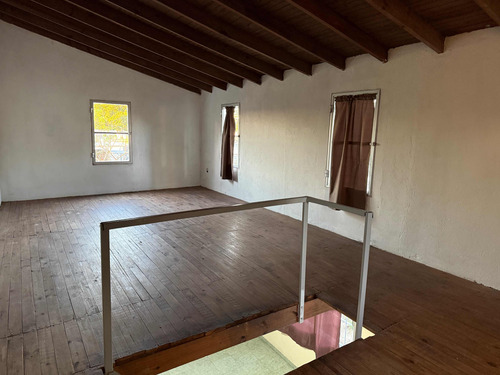 Se Alquila En Villa Colón.dúplex Con Posibilidad De 2 Dorm