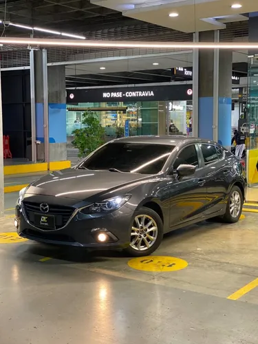 Mazda 3 2.0 Touring Mt