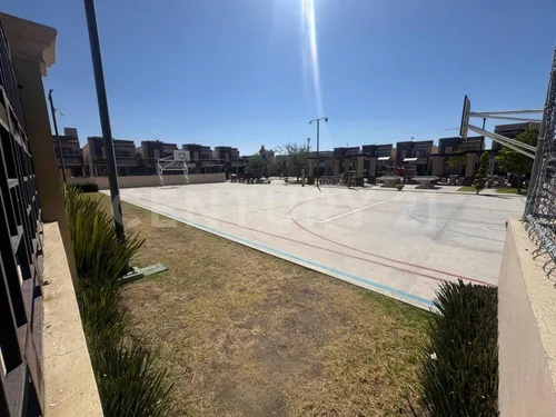 Venta De Casa En Andalucia Con Alberca