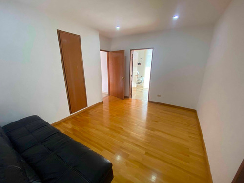 Imagen 13 de 14 de Se Alquila Ph De 370m2, Lomas De La Alameda