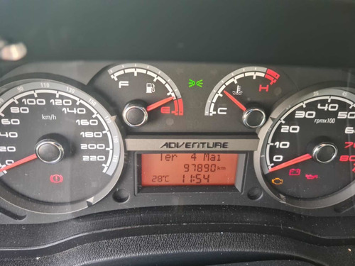 Fiat Idea 2012 1.8 16v Adventure Flex 5p