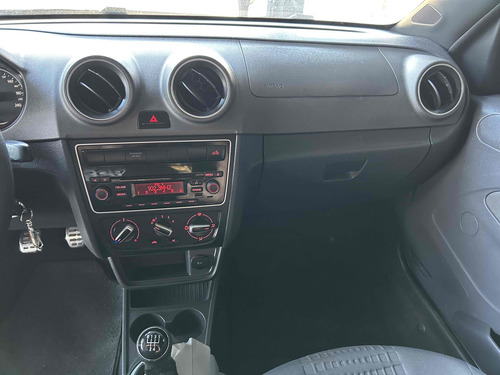 Volkswagen Saveiro 1.6 CROSS CE 8V FLEX 2P MANUAL