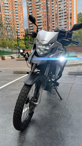 Xre 300 Modelo 2022 De Sabaneta Todo Pago Excelente Condicio