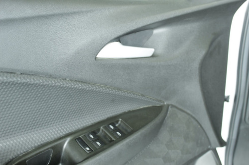 Imagen 10 de 15 de Chevrolet Onix 2021 1.0 Ls At