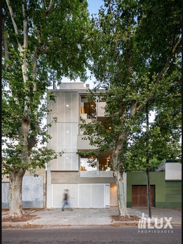 Imagen 2 de 32 de Edificio - Refinería / Puerto Norte