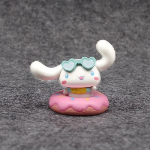 Set Colección 6 Figuras Sanrio Kuromi Verano Salvavidas