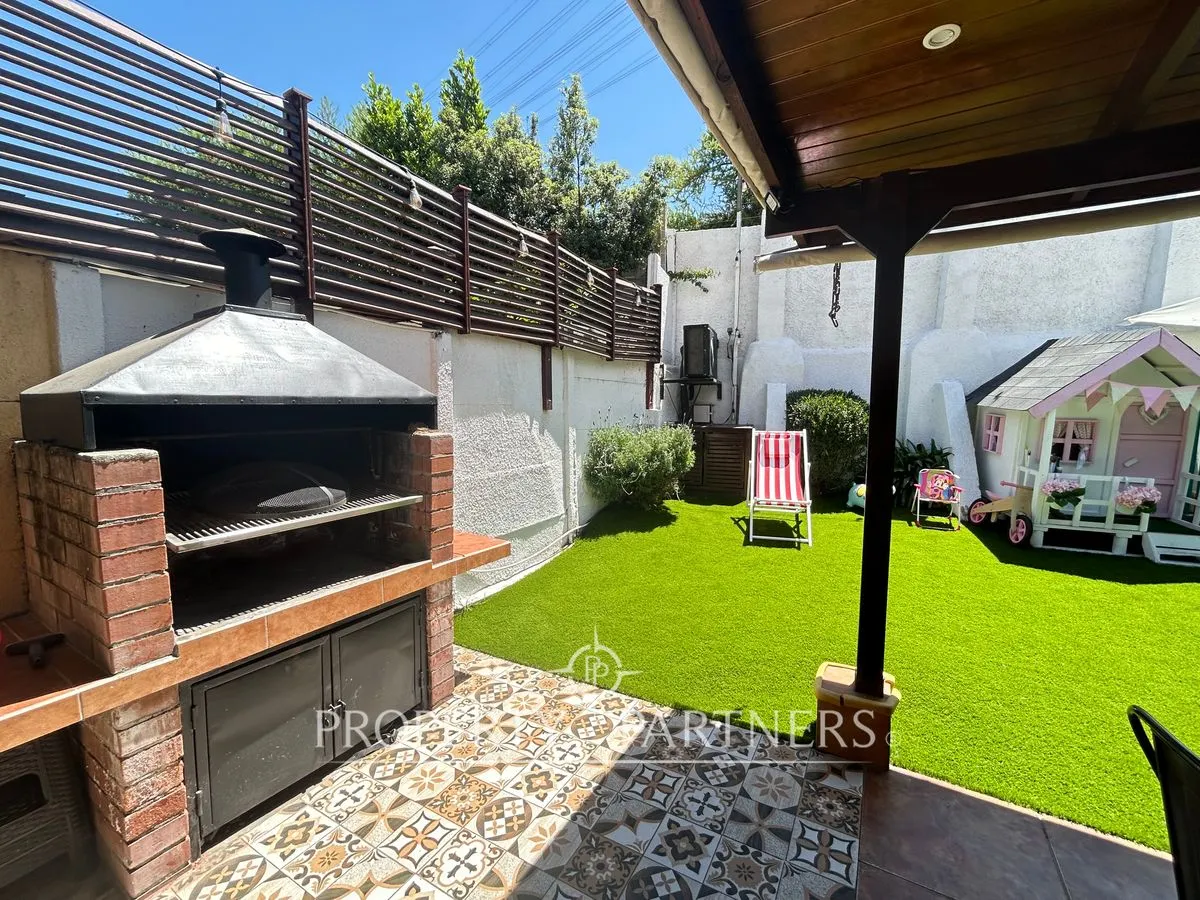 Imagen 4 de 30 de Impecable Y Acogedora Casa De 4 Dormitorios En Con...