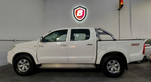 Imagen 5 de 15 de Toyota Hilux 2012 3.0 Cd Srv I 171cv 4x2