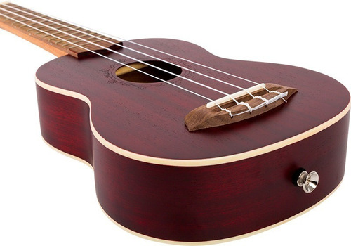 Flight Nus380 Coral Ukelele Soprano Con Funda Sapelli Color Rojo