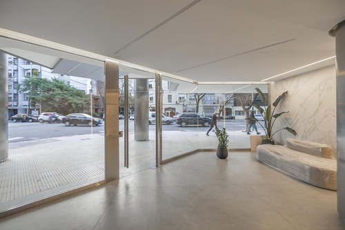 4 Ambientes Con Dependencia Y Cochera - Flores - Full Amenities - Entrega Inmediata