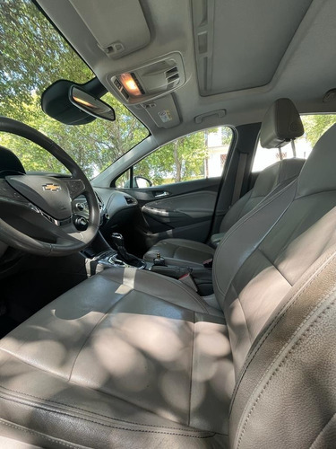 Imagen 12 de 15 de Chevrolet Cruze