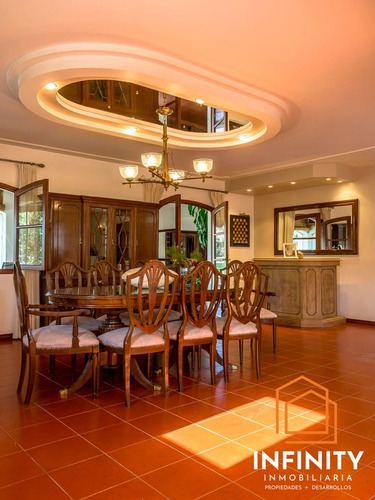 Casa En Venta En El Tipal Club De Campo