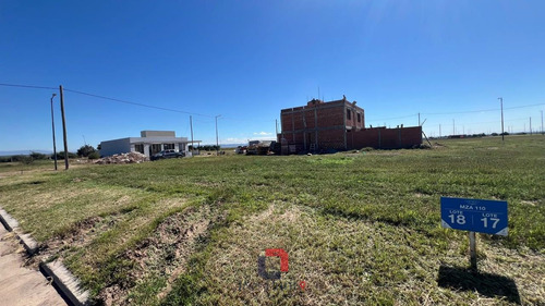 Lote En Campos De Manantiales (apto Duplex)