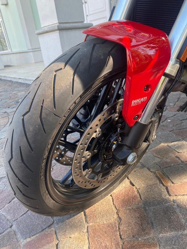 Ducati Monster 821