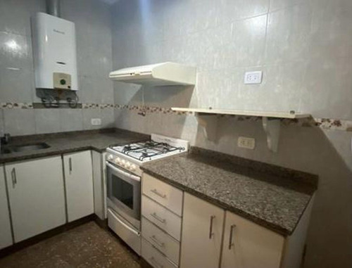 Venta Ph 3 Ambientes + Depto. 2 Amb. En Bernal.